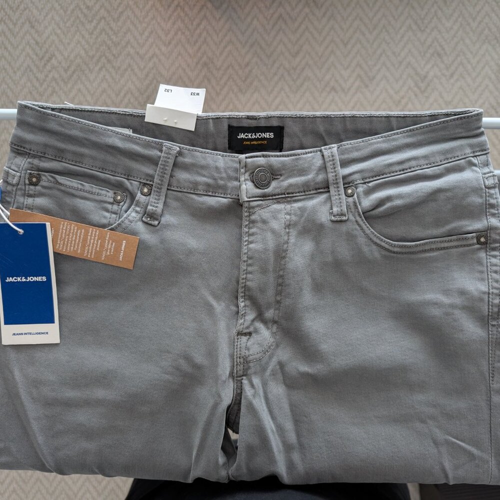 Jack Jones Jeans Chinos 33 x 32 Grey BWT